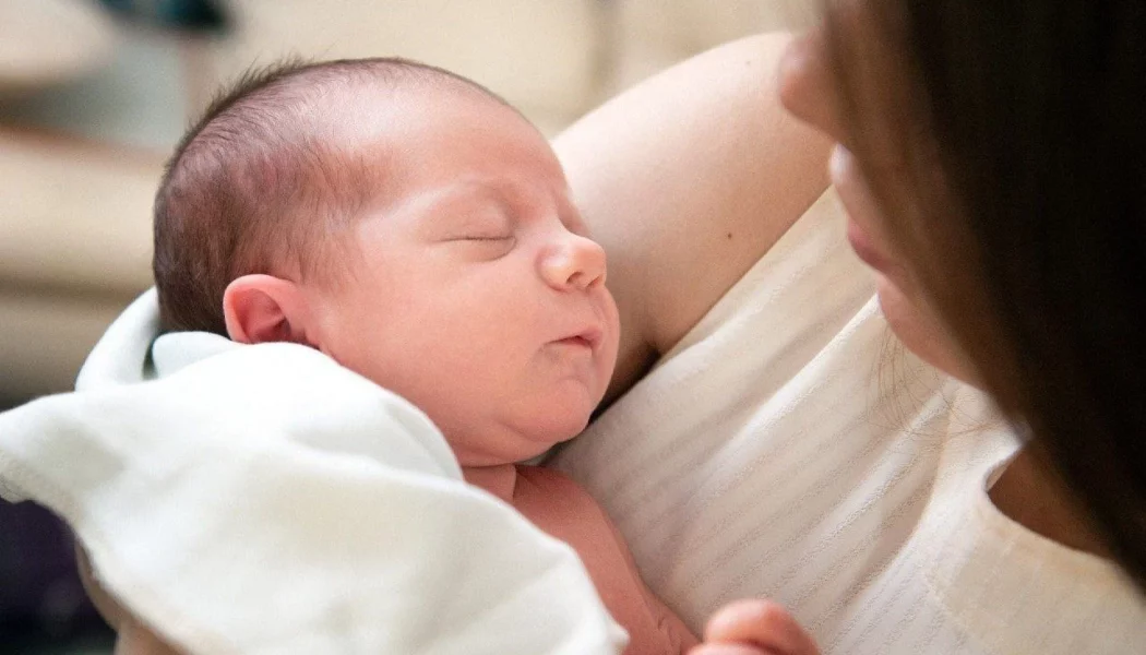 4.739 tote Babys in VAERS nach Anti-Covryg-19-Injektionen, die schwangeren Frauen und Frauen im gebärfähigen Alter injiziert wurden